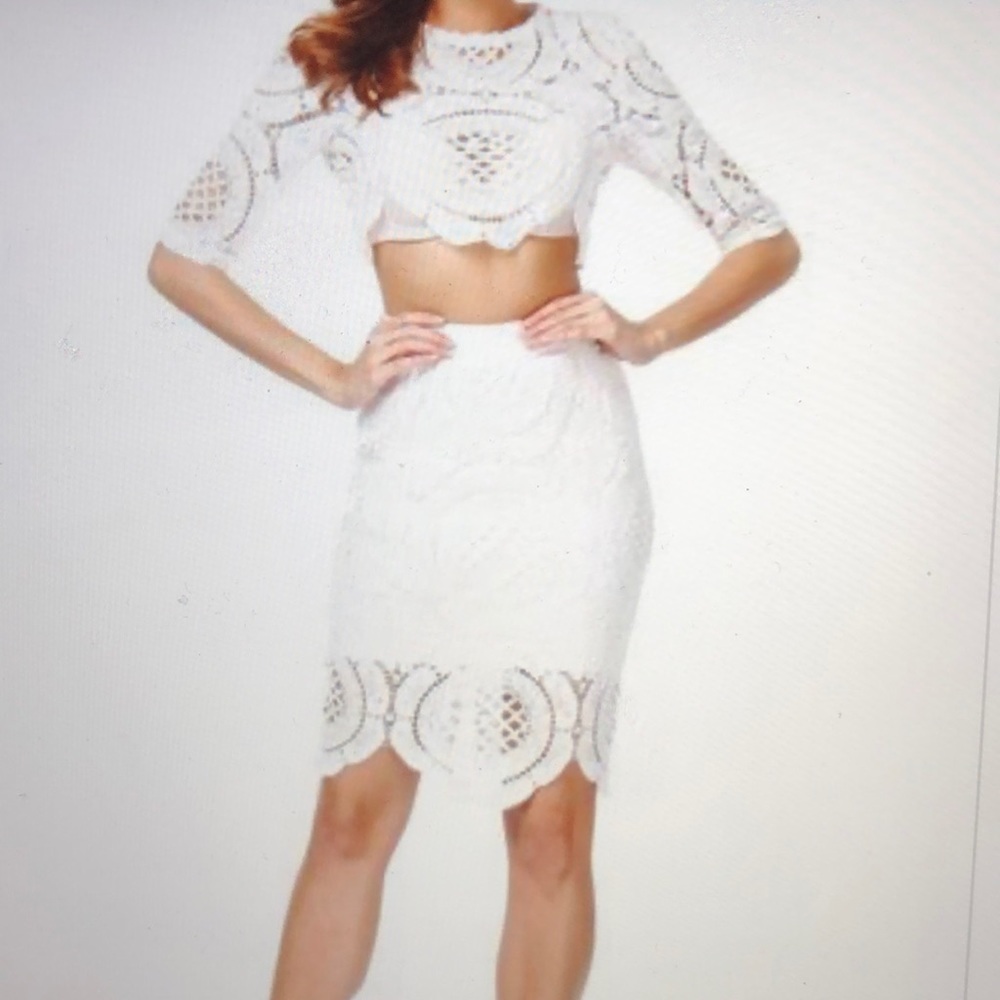 New!Kewl 2 piece Bandage Body-con set.White lace overlay crop top matching skirt